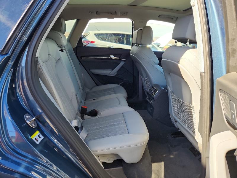 99547855 :رقم المزاد ، WA1CNAFY0J2163037 vin ، 2018 Audi Q5 مزاد بيع