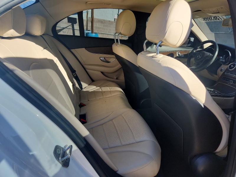 73639995 :رقم المزاد ، WDDWF4JB5JR421392 vin ، 2018 Mercedes-benz C مزاد بيع