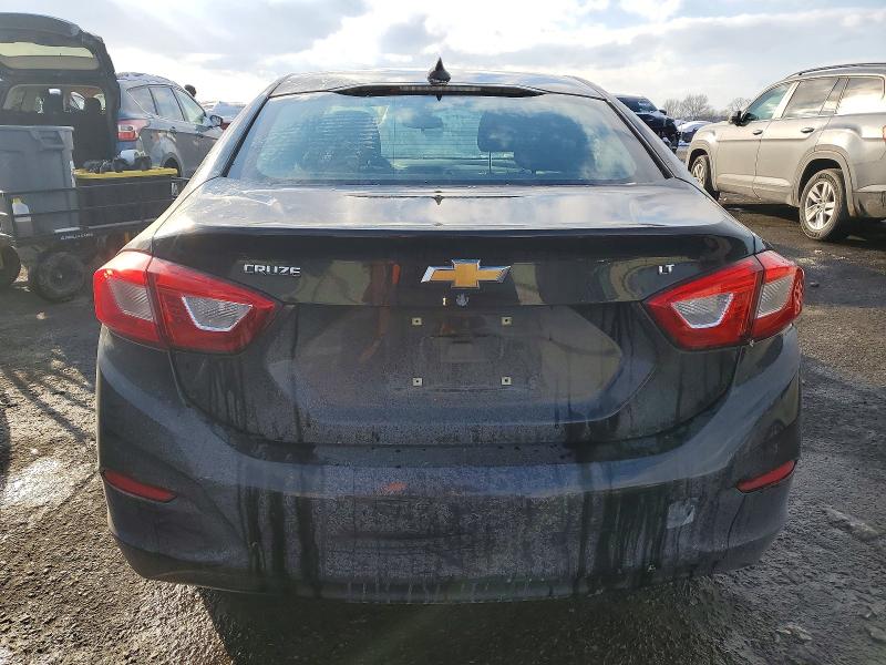 73722015 :رقم المزاد ، 1G1BE5SM2J7237372 vin ، 2018 Chevrolet Cruze Lt مزاد بيع
