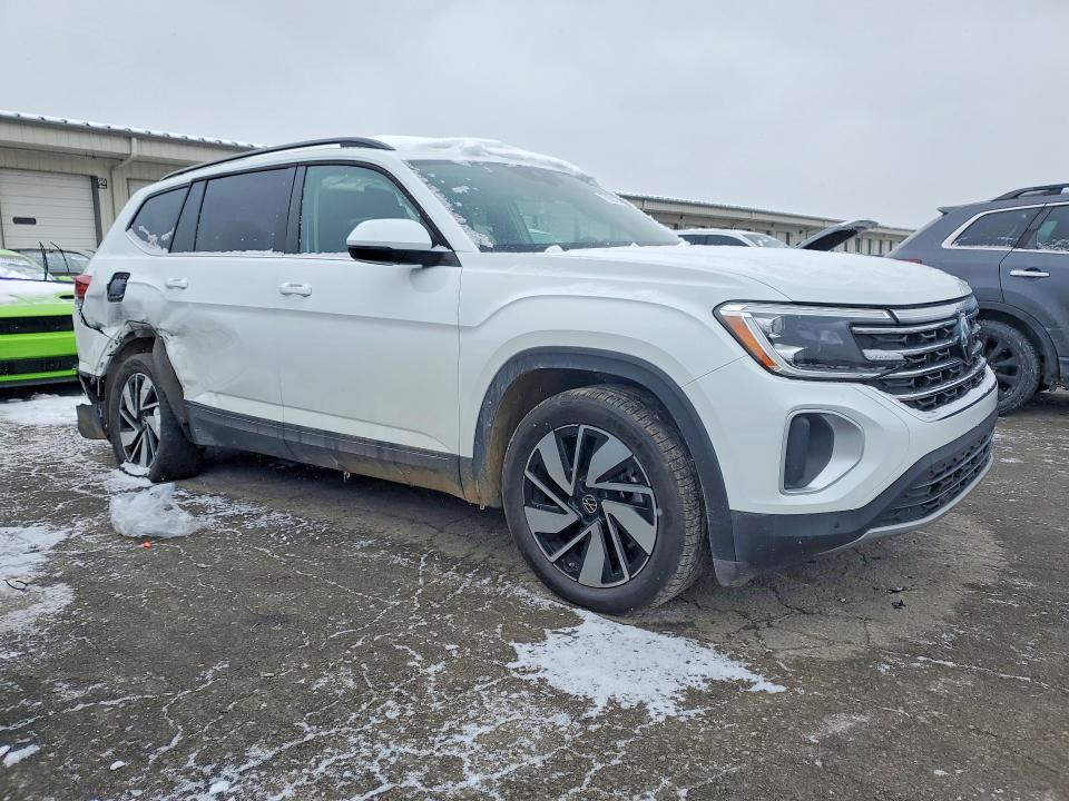 Продажа на аукционе авто 2024 Volkswagen Atlas, vin: 1V2HR2CA3RC511737, номер лота: 75392125