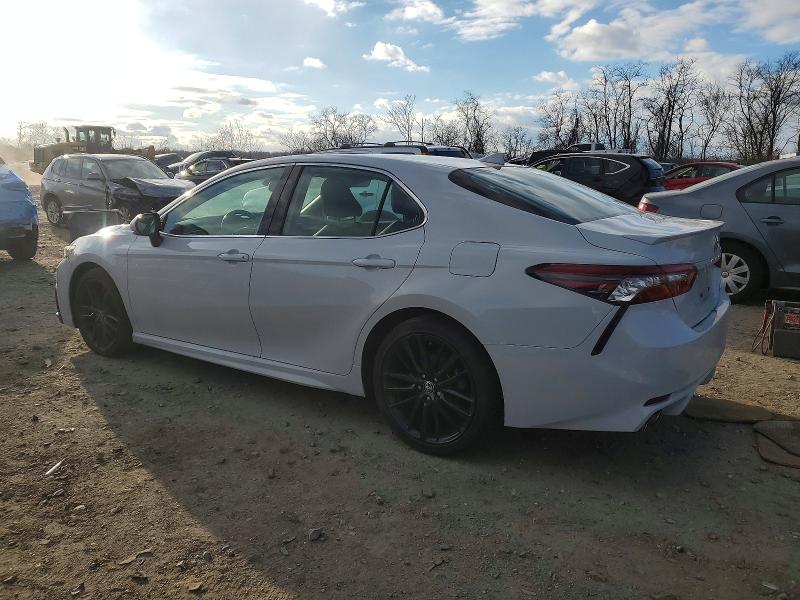 2022 Toyota Camry მანქანა იყიდება აუქციონზე, vin: 4T1K61AK9NU015413, აუქციონის ნომერი: 98356335