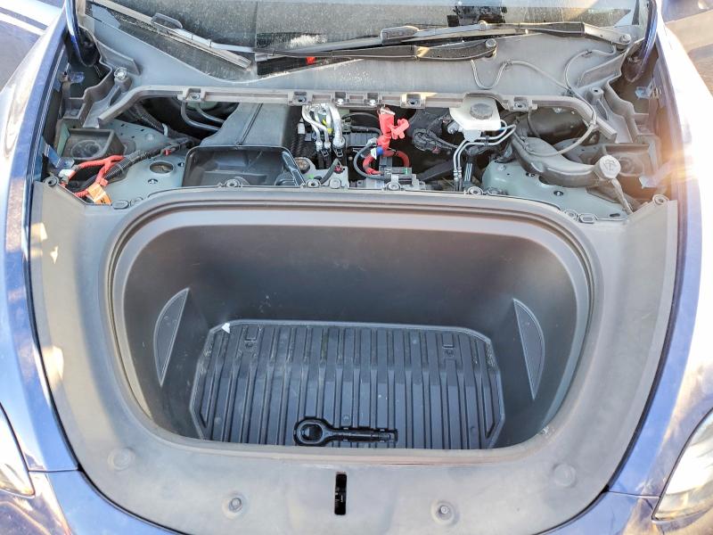 2024 Tesla Model Y მანქანა იყიდება აუქციონზე, vin: 7SAYGDEE3RA290758, აუქციონის ნომერი: 73944045