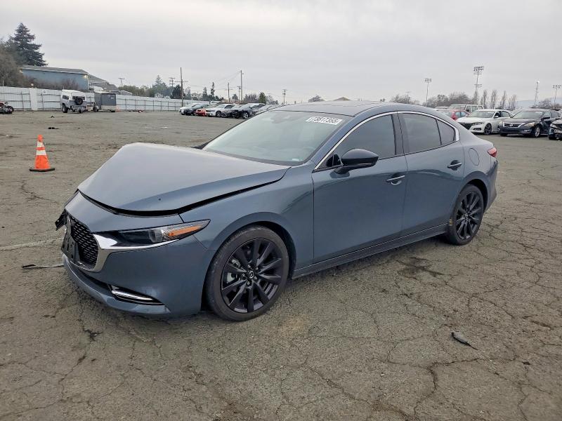 Продажа на аукционе авто 2022 Mazda 3, vin: 3MZBPBAY8NM309933, номер лота: 73817355