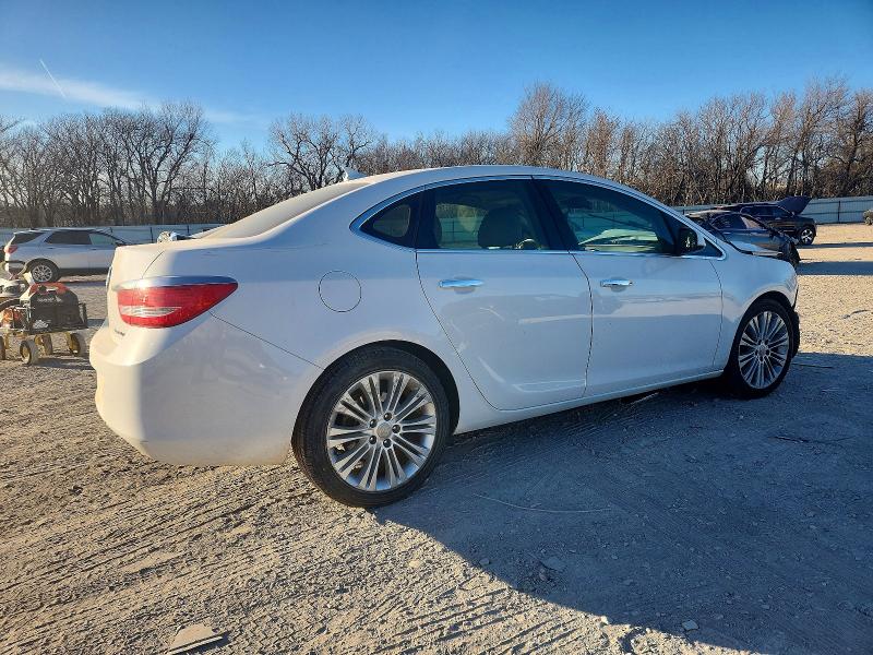 2014 Buick Verano მანქანა იყიდება აუქციონზე, vin: 1G4PP5SK2E4129472, აუქციონის ნომერი: 99227205