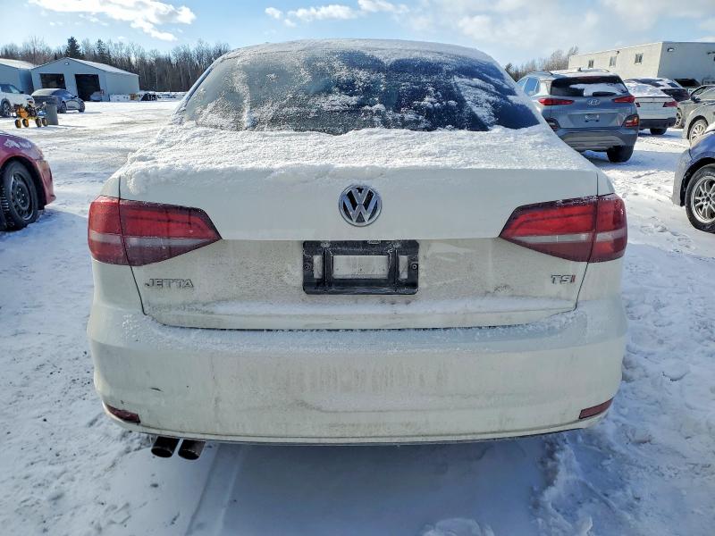 73977235 :رقم المزاد ، 3VW267AJ4GM318893 vin ، 2016 Volkswagen Jetta مزاد بيع