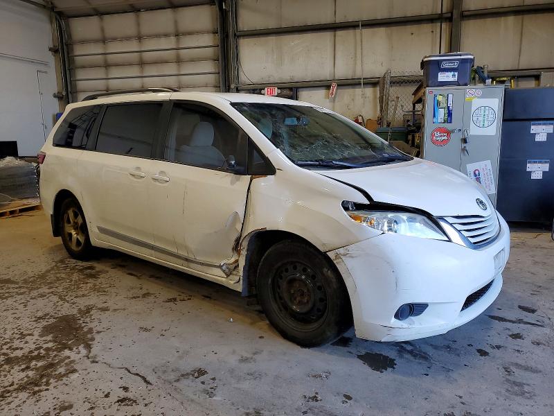 Aukcja sprzedaży 2015 Toyota Sienna, vin: 5TDKK3DC9FS606654, numer aukcji: 99431275