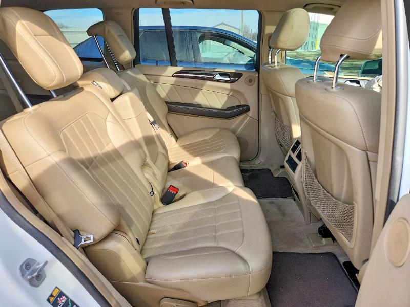 Продажа на аукционе авто 2015 Mercedes-benz Gl, vin: 4JGDF6EE5FA462141, номер лота: 74699925