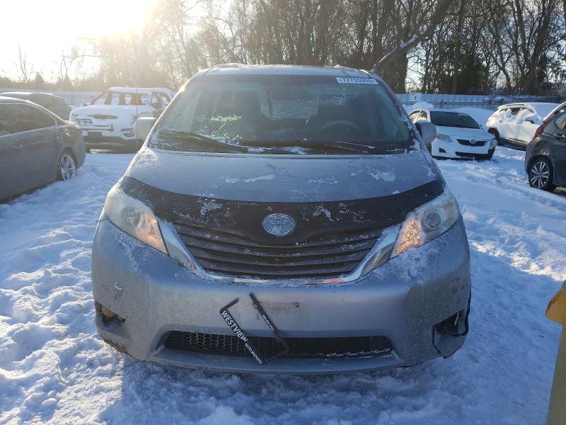 Aukcja sprzedaży 2011 Toyota Sienna, vin: 5TDYK3DC2BS077049, numer aukcji: 72755965
