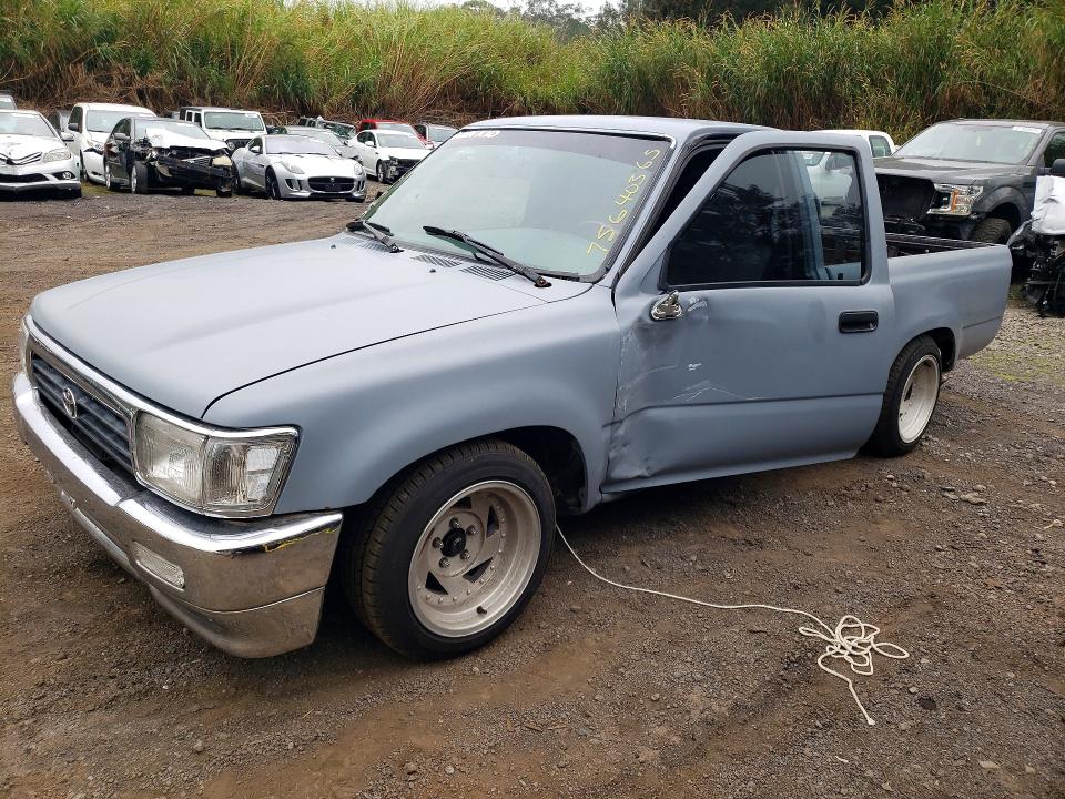 75640365 :رقم المزاد ، 4TARN81A3PZ074710 vin ، 1993 Toyota Pickup مزاد بيع