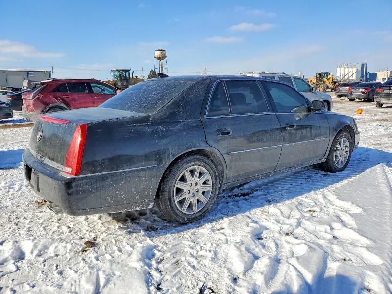 2011 Cadillac Dts მანქანა იყიდება აუქციონზე, vin: 1G6KH5E67BU141268, აუქციონის ნომერი: 74624085