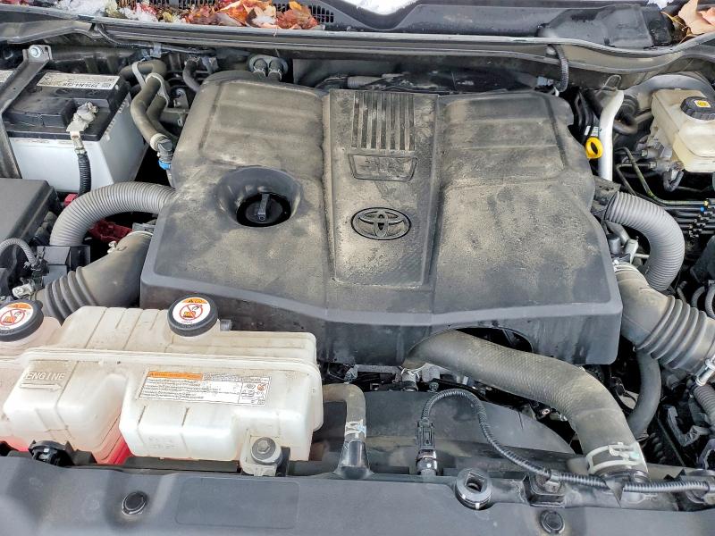 99990055 :رقم المزاد ، 5TFKB5DA8NX005836 vin ، 2022 Toyota Tundra مزاد بيع
