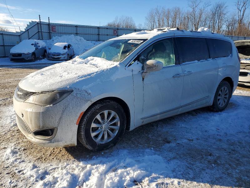 Продажа на аукционе авто 2017 Chrysler Pacifica, vin: 2C4RC1BGXHR587386, номер лота: 74282995