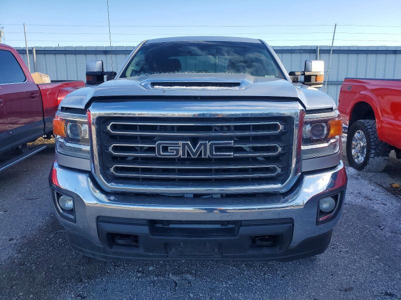 74461905 :رقم المزاد ، 1GT12REY6HF113509 vin ، 2017 Gmc Sierra مزاد بيع