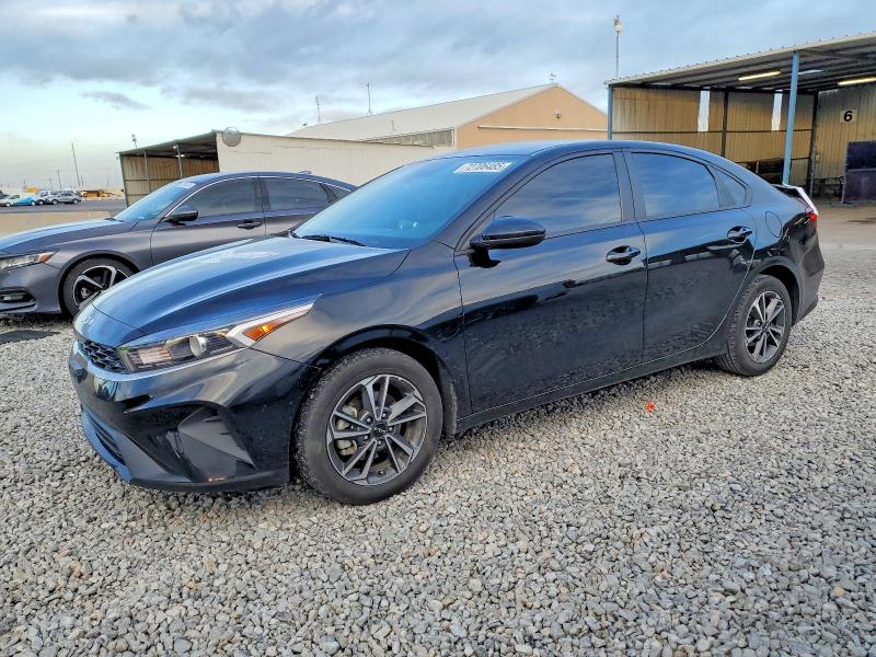 2023 Kia Forte მანქანა იყიდება აუქციონზე, vin: 3KPF24AD2PE622405, აუქციონის ნომერი: 72706485