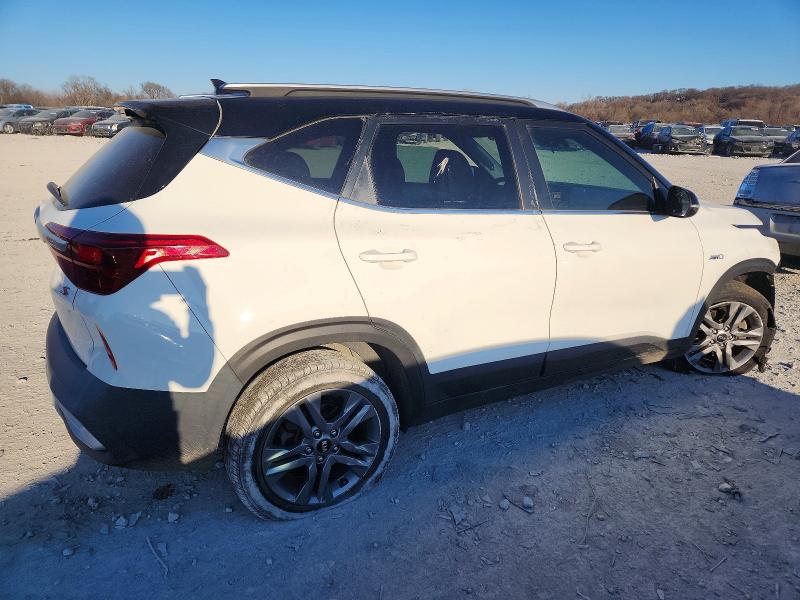 73905025 :رقم المزاد ، KNDEUCAA9M7158210 vin ، 2021 Kia Seltos S مزاد بيع