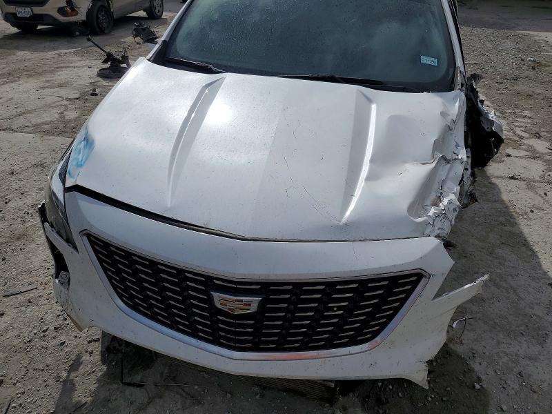 73880135 :رقم المزاد ، 1GYFZDR47LF035594 vin ، 2020 Cadillac Xt4 مزاد بيع