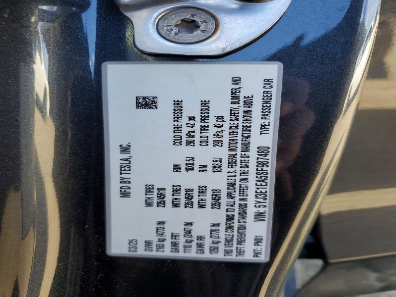2025 Tesla Model 3 მანქანა იყიდება აუქციონზე, vin: 5YJ3E1EA5SF987480, აუქციონის ნომერი: 73678105