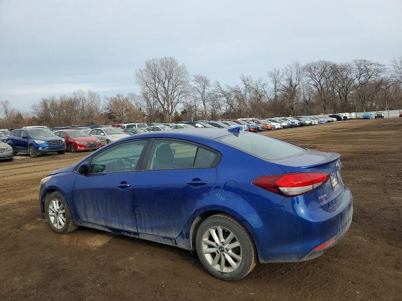 2017 Kia Forte მანქანა იყიდება აუქციონზე, vin: 3KPFL4A75HE111425, აუქციონის ნომერი: 99104325