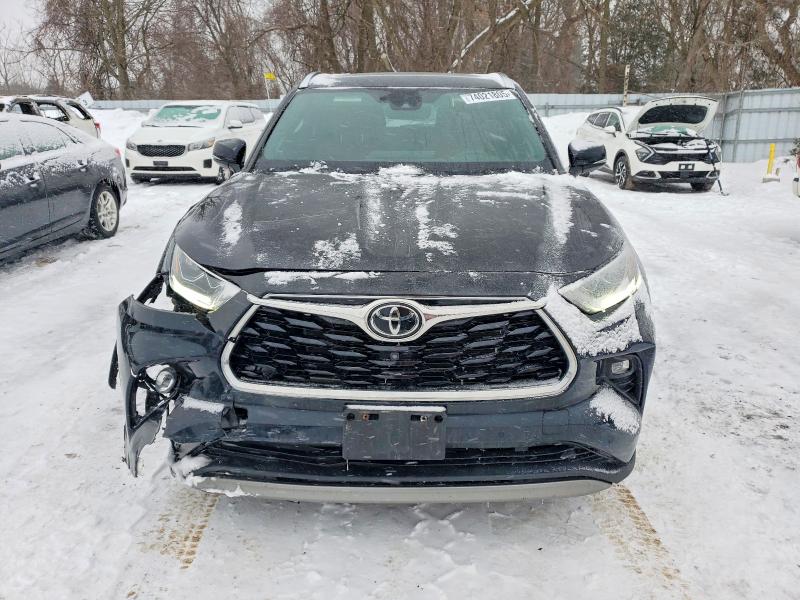 2022 Toyota Highlander მანქანა იყიდება აუქციონზე, vin: 5TDFZRBHXNS220788, აუქციონის ნომერი: 74021805
