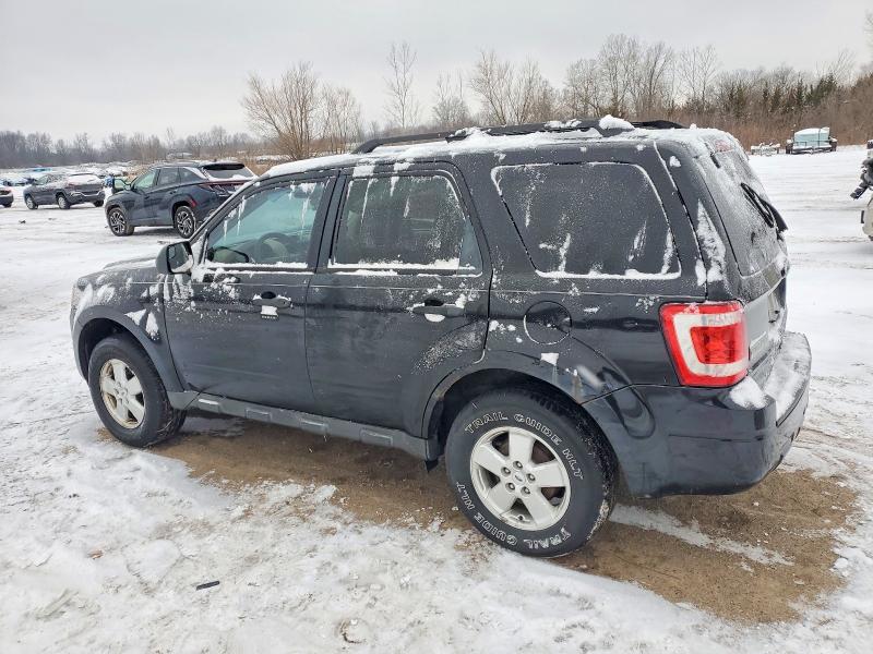 99089335 :رقم المزاد ، 1FMCU0D70AKD44129 vin ، 2010 Ford Escape مزاد بيع