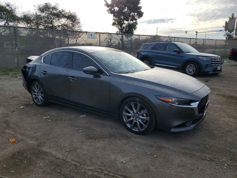 74874685 :رقم المزاد ، JM1BPBEM8K1120041 vin ، 2019 Mazda 3 Premium مزاد بيع
