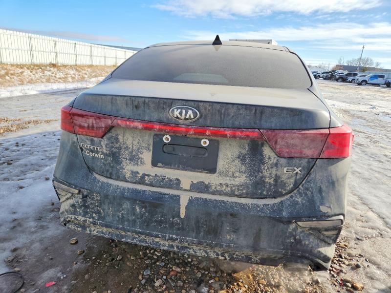2020 Kia Forte მანქანა იყიდება აუქციონზე, vin: 3KPF54AD4LE158650, აუქციონის ნომერი: 98953405