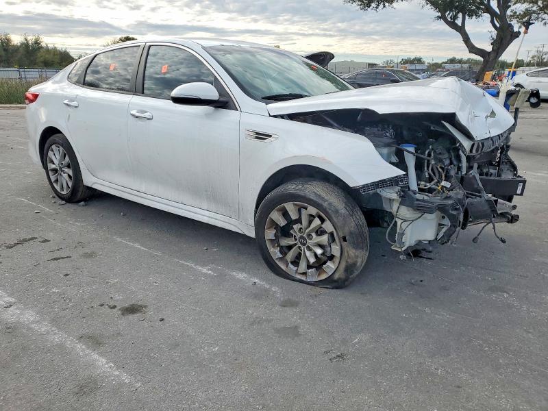 Продаж на аукціоні авто 2018 Kia Optima, vin: 5XXGT4L37JG254971, номер лоту: 98453895