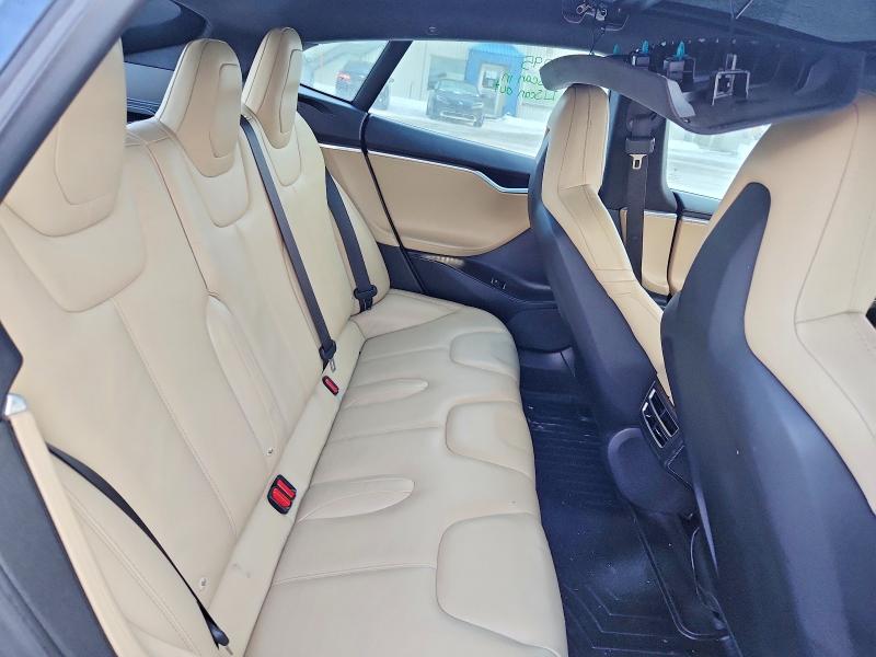 Продажа на аукционе авто 2016 Tesla Model S, vin: 5YJSA1E27GF152116, номер лота: 99916095