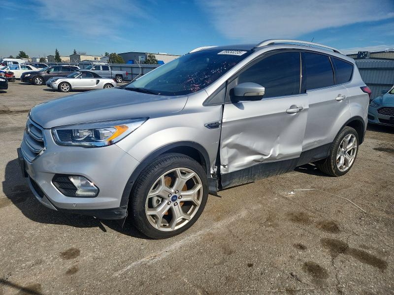 Продажа на аукционе авто 2019 Ford Escape, vin: 1FMCU9J9XKUA30245, номер лота: 99658235