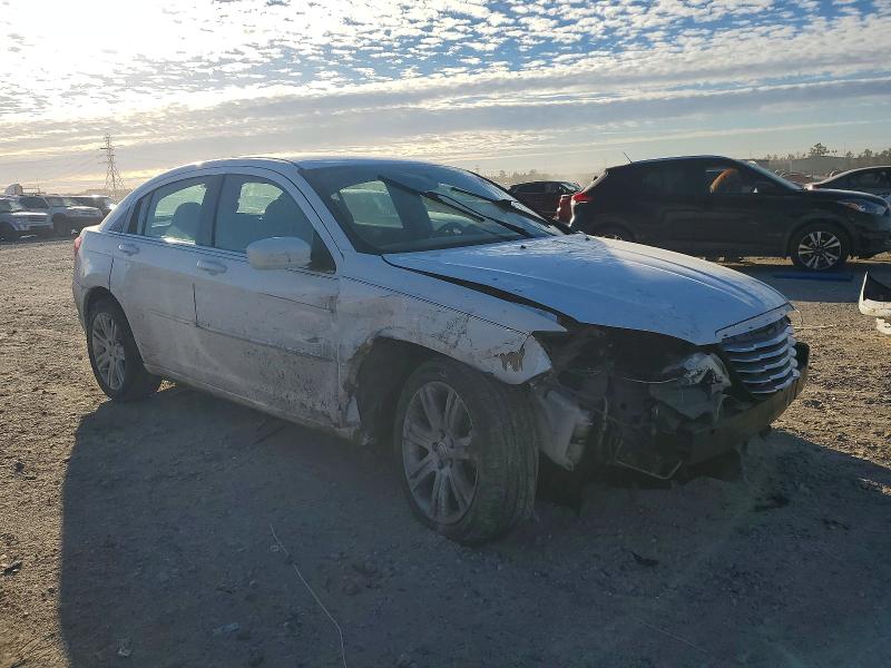 Продажа на аукционе авто 2012 Chrysler 200, vin: 1C3CCBAGXCN235819, номер лота: 97862485