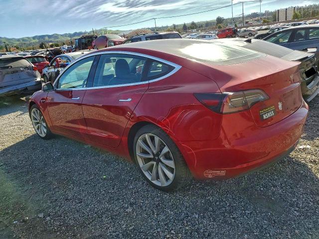 73890735 :رقم المزاد ، 5YJ3E1EA9JF015413 vin ، 2018 Tesla Model 3 مزاد بيع