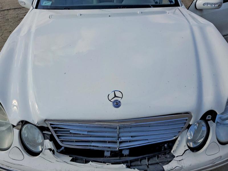 2004 Mercedes-benz E მანქანა იყიდება აუქციონზე, vin: WDBUF70J24A415708, აუქციონის ნომერი: 74690625