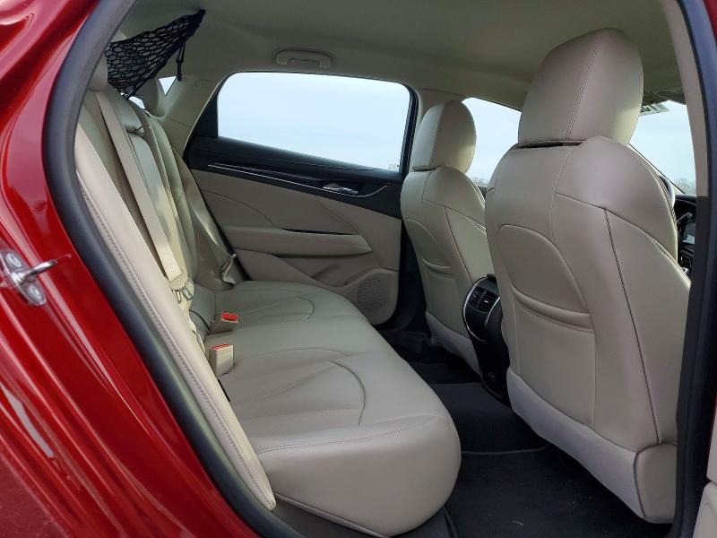 75282475 :رقم المزاد ، 1G4ZP5SS1KU124302 vin ، 2019 Buick Lacrosse مزاد بيع