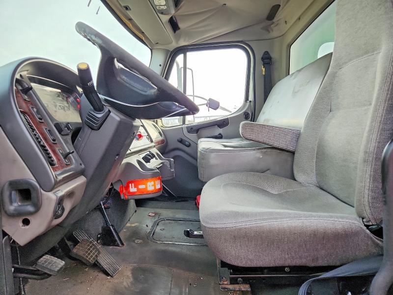 Продаж на аукціоні авто 2009 Freightliner M2, vin: 1FVACWDU89HAF2392, номер лоту: 96764725