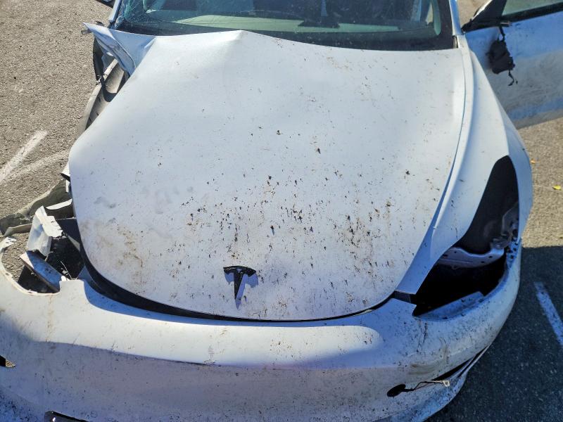 Продажа на аукционе авто 2022 Tesla Model 3, vin: 5YJ3E1EBXNF137857, номер лота: 74900565