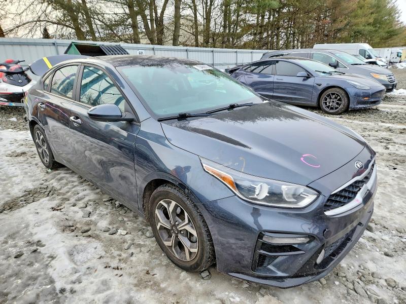 2021 Kia Forte მანქანა იყიდება აუქციონზე, vin: 3KPF24AD7ME305232, აუქციონის ნომერი: 73469075
