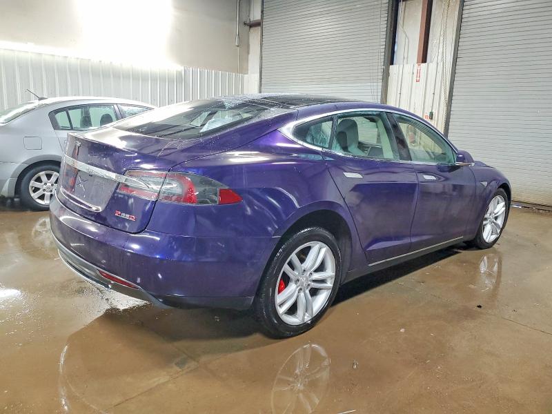 73259305 :رقم المزاد ، 5YJSA1H41FF083208 vin ، 2015 Tesla Model S مزاد بيع