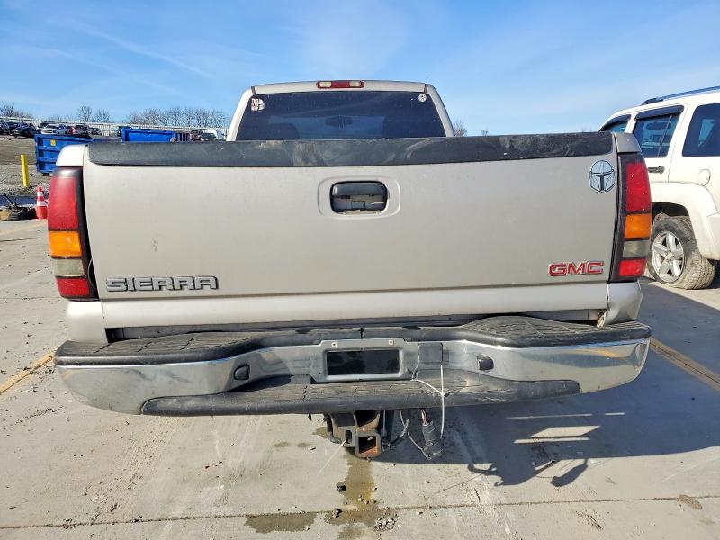 Продаж на аукціоні авто 2004 Gmc New Sierra, vin: 1GTEC14T24Z207403, номер лоту: 49155836
