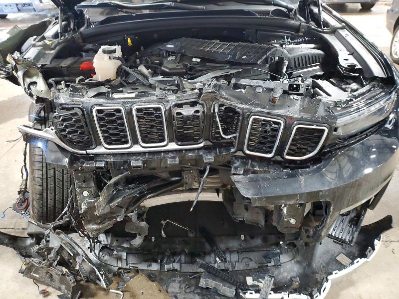 72854535 :رقم المزاد ، 1C4RJKBG2S8709785 vin ، 2025 Jeep Grand Cherokee مزاد بيع