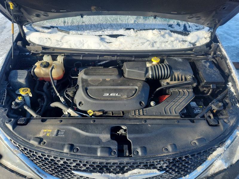 Продажа на аукционе авто 2017 Chrysler Pacifica, vin: 2C4RC1BGXHR610682, номер лота: 73646625