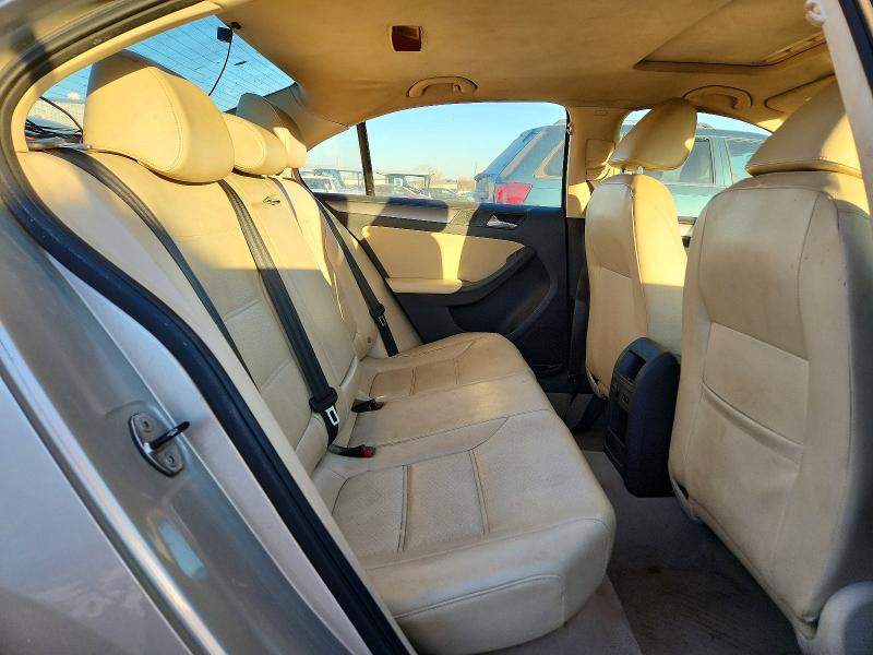 99131545 :رقم المزاد ، 3VWLL7AJ7DM248265 vin ، 2013 Volkswagen Jetta مزاد بيع