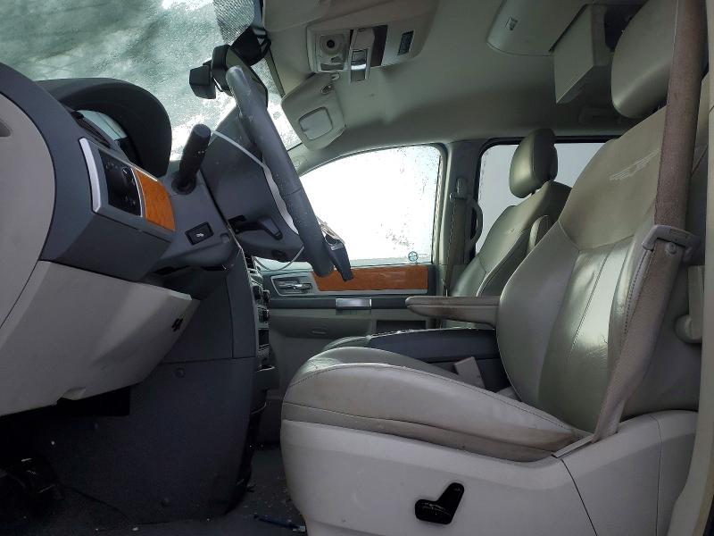 74429955 :رقم المزاد ، 2A4RR6DX4AR457404 vin ، 2010 Chrysler Town & Country مزاد بيع