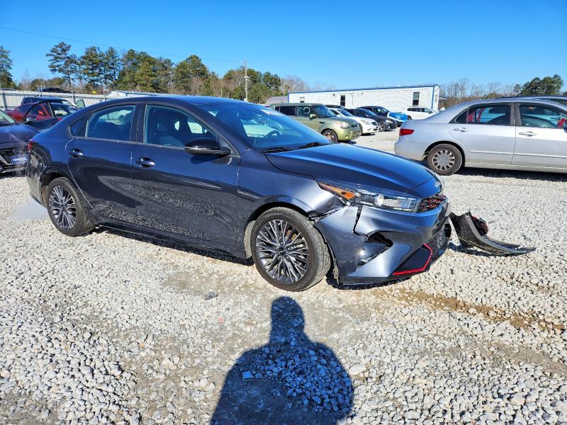 73609085 :رقم المزاد ، 3KPF54AD1NE492881 vin ، 2022 Kia Forte مزاد بيع