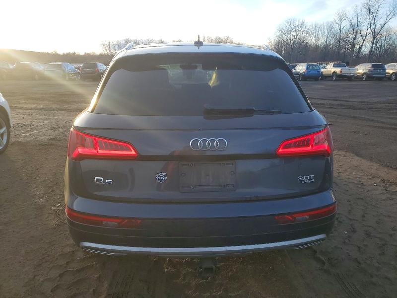 72527595 :رقم المزاد ، WA1BNAFY2J2041811 vin ، 2018 Audi Q5 مزاد بيع