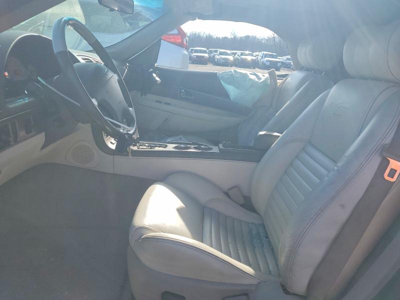 72202545 :رقم المزاد ، 1FAHP69A95Y108371 vin ، 2005 Ford Thunderbird مزاد بيع