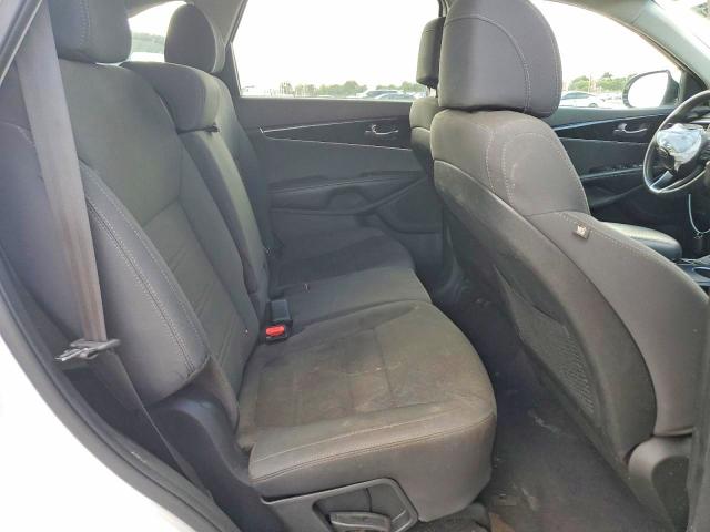 72278265 :رقم المزاد ، 5XYPG4A36HG235745 vin ، 2017 Kia Sorento Lx مزاد بيع