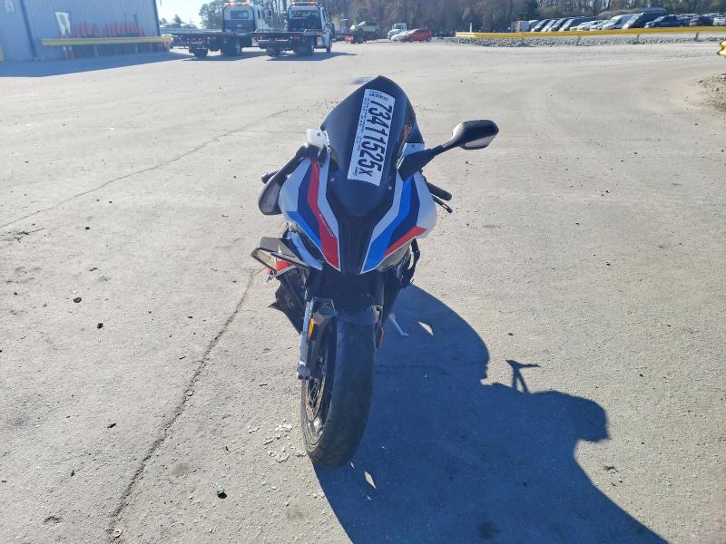 73411525 :رقم المزاد ، WB10E710XM6E19923 vin ، 2021 Bmw M 1000 R مزاد بيع