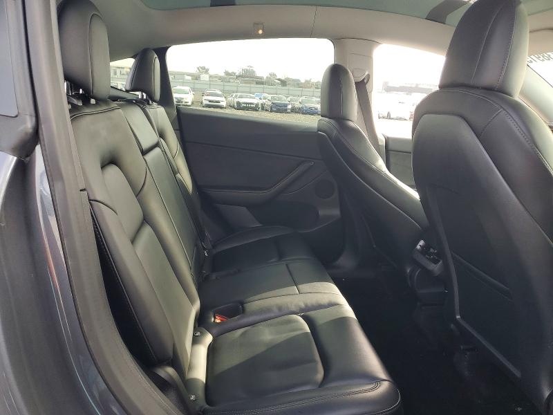 74038915 :رقم المزاد ، 7SAYGDEE8NF329325 vin ، 2022 Tesla Model Y مزاد بيع