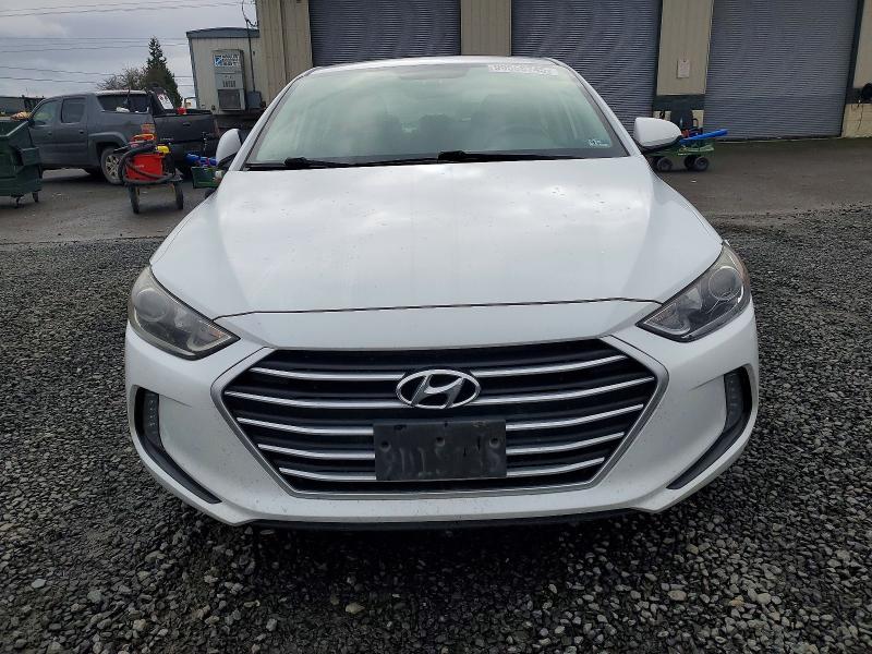 99556745 :رقم المزاد ، 5NPD84LF2JH300421 vin ، 2018 Hyundai Elantra Se مزاد بيع