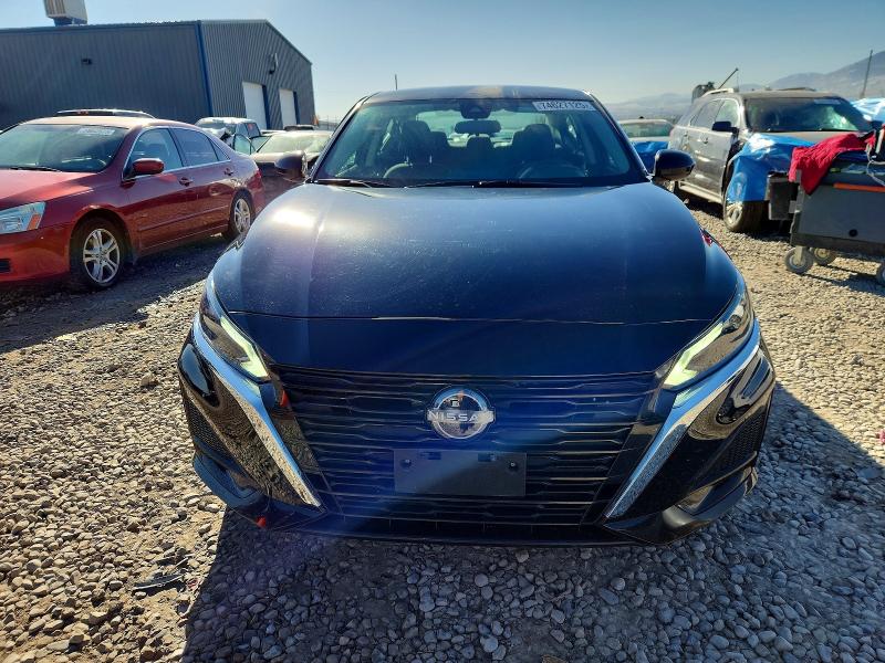 74627125 :رقم المزاد ، 1N4BL4DW9PN422390 vin ، 2023 Nissan Altima مزاد بيع